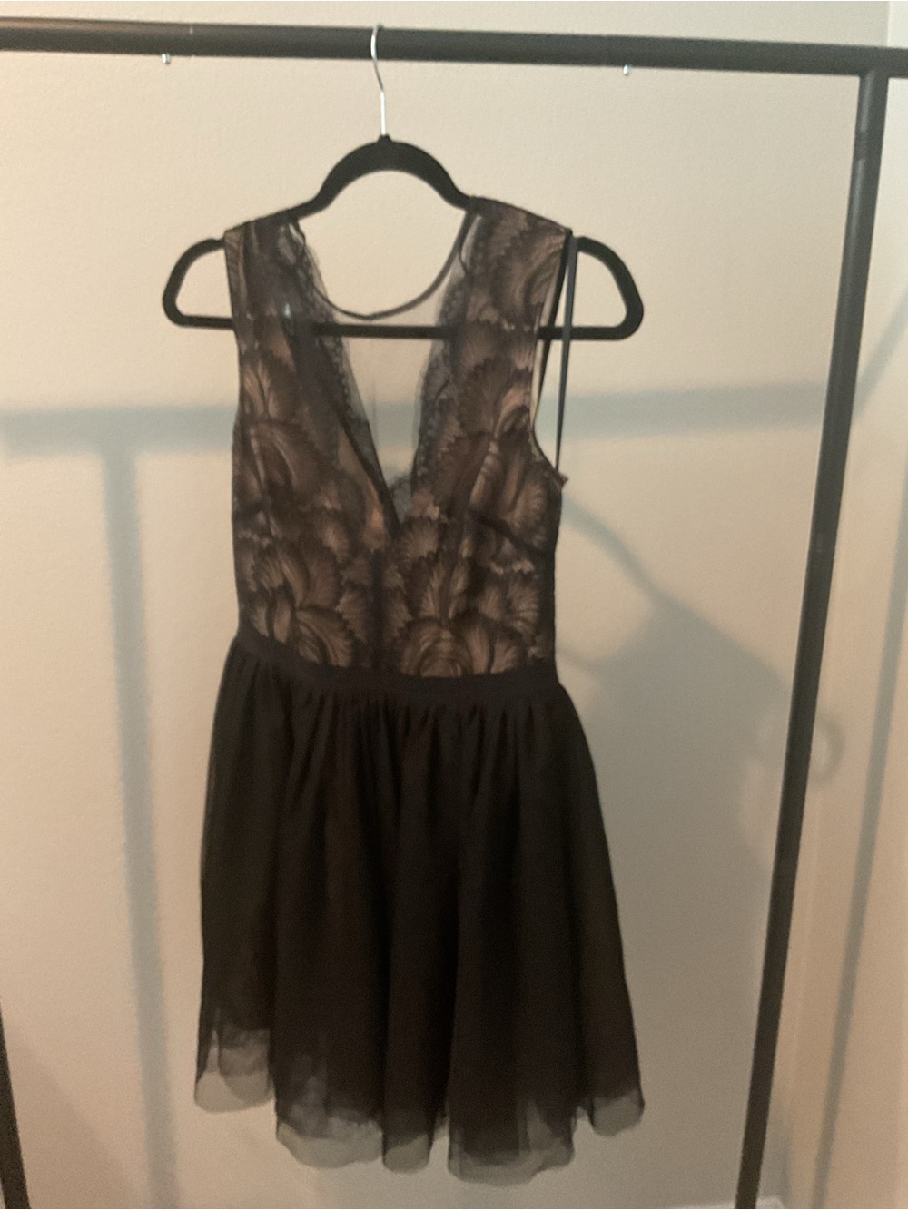 Bebe  Black Lace V-Neck Tulle Mini Kentucky Derby Dress